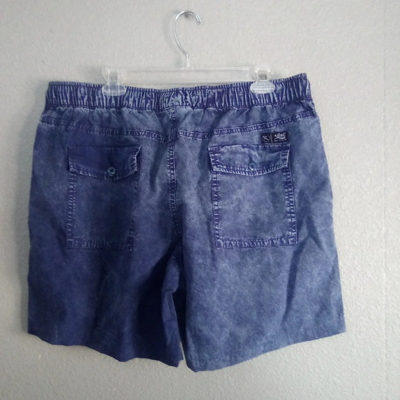 Lost shorts ( box BE ) - Picture 2 of 3